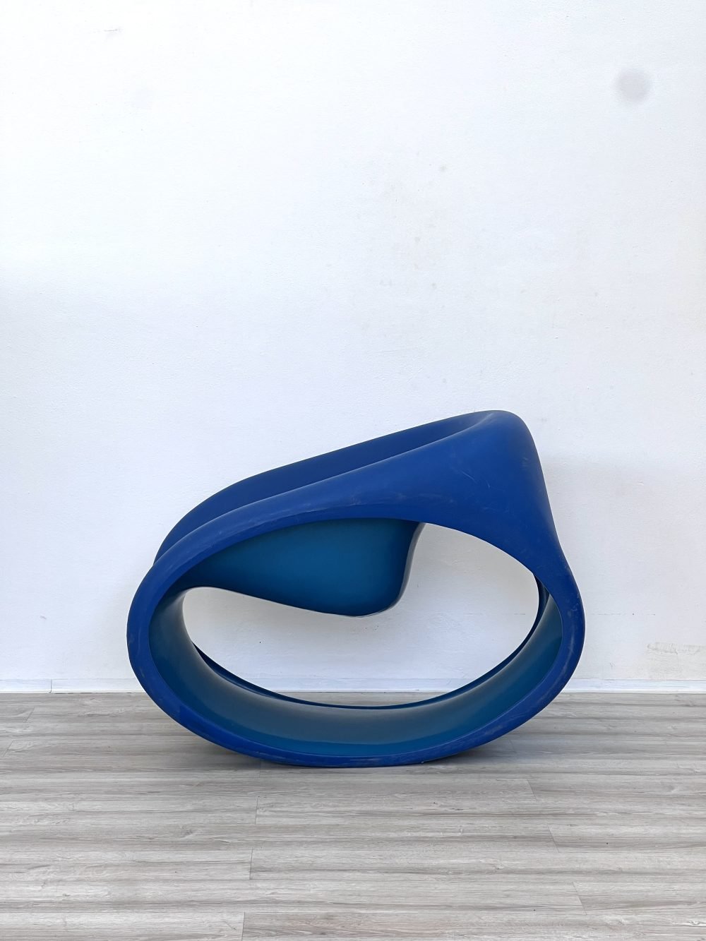 Poltrona modello MT3 di Ron Arad per Driade