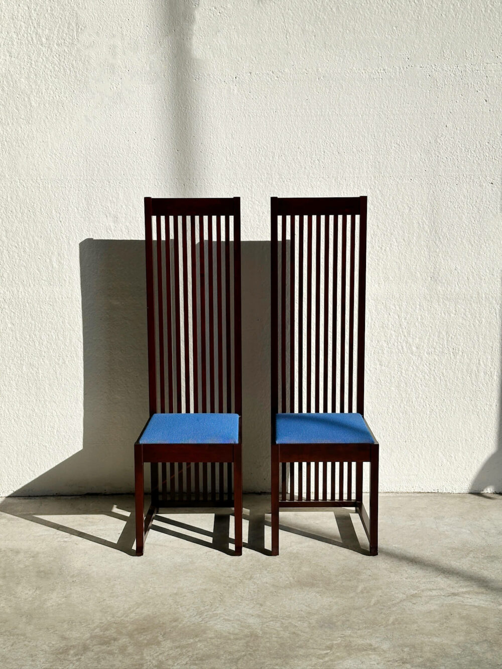 Coppia di sedie "Robie 1", F.L. Wright per Cassina, 90s - immagine 2