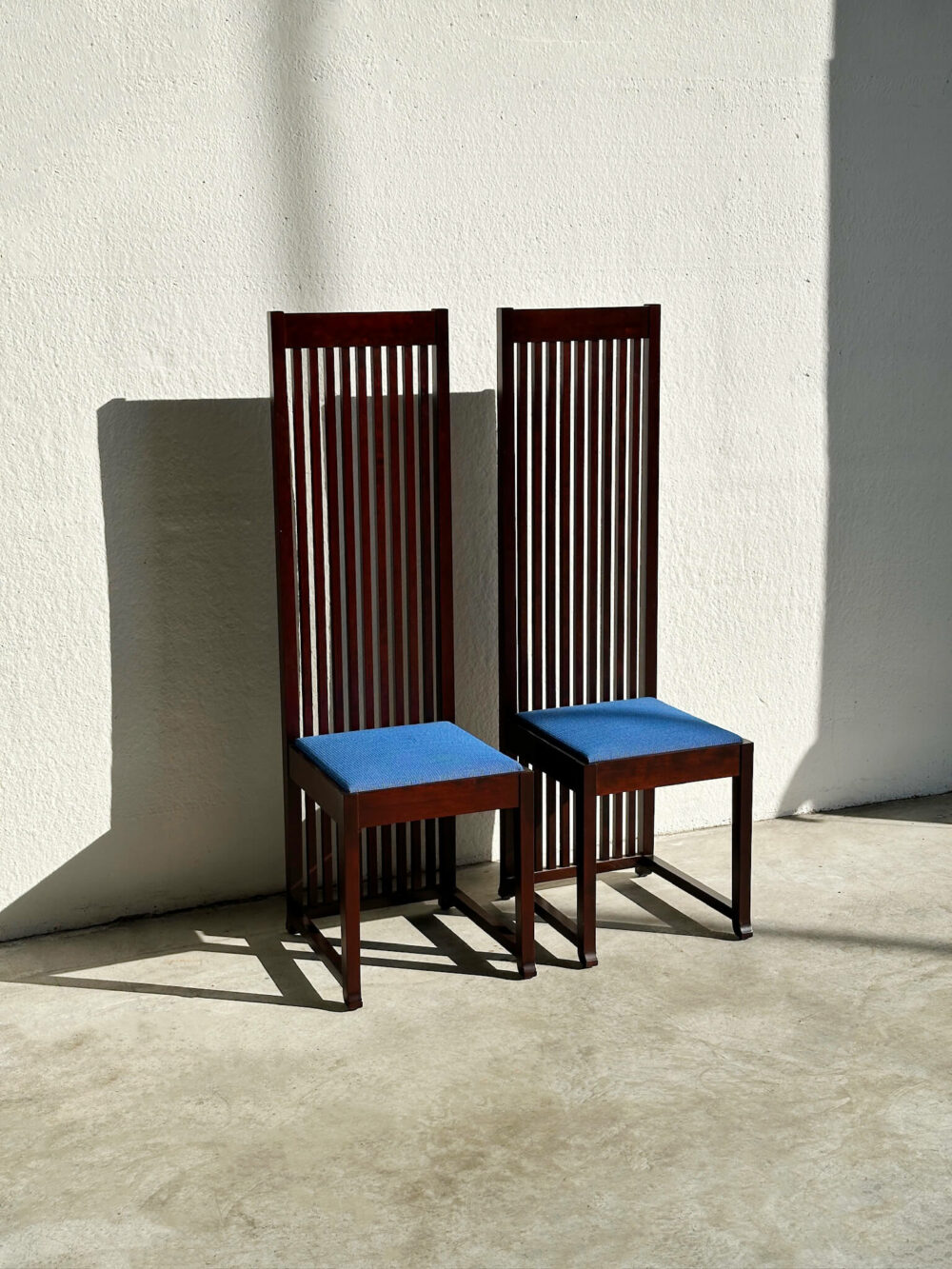 Coppia di sedie "Robie 1", F.L. Wright per Cassina, 90s - immagine 3